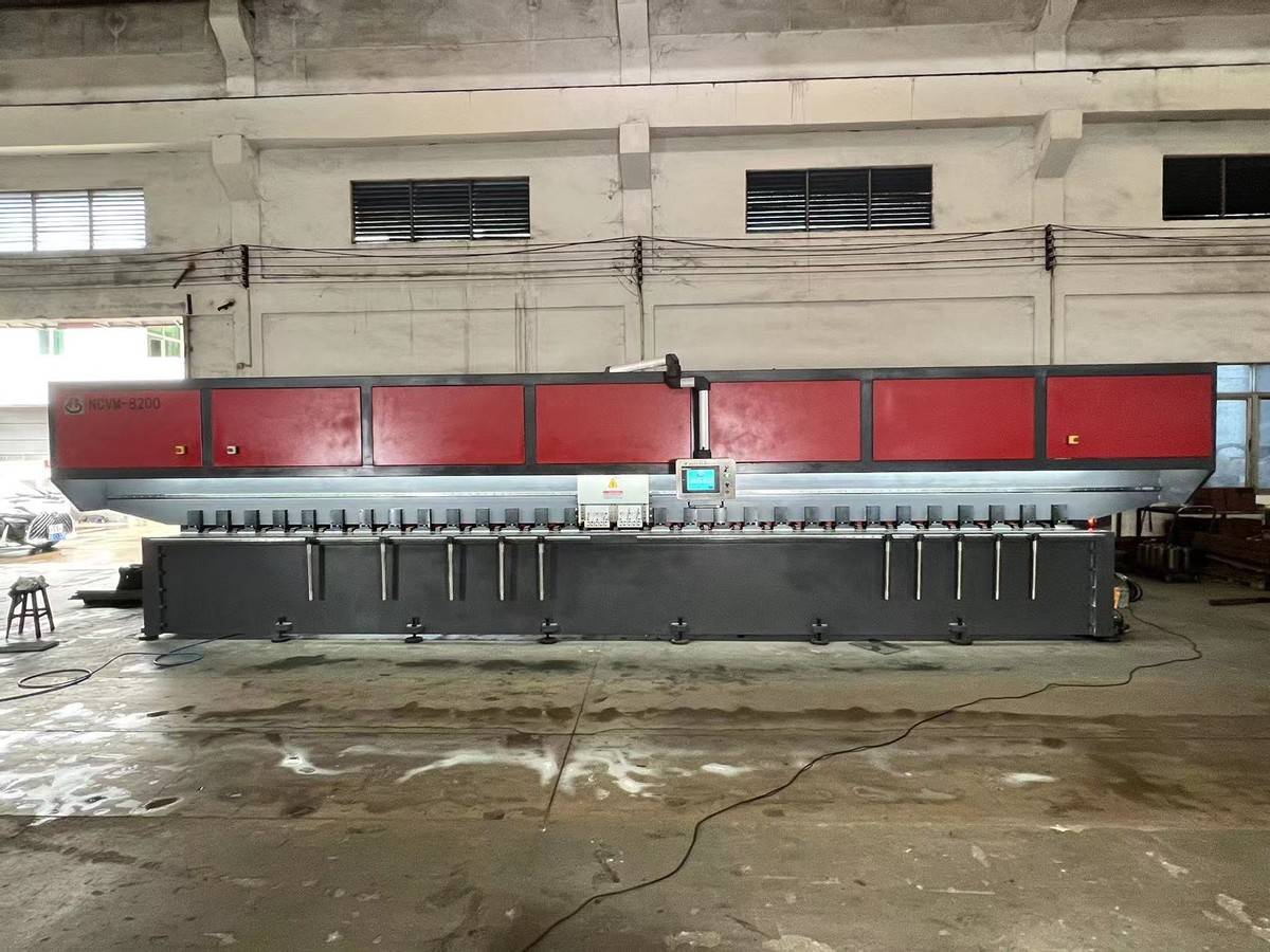 豐科機械復合式雙刀頭刨槽機：雙刀頭設計，24H高效穩定作業 ? 